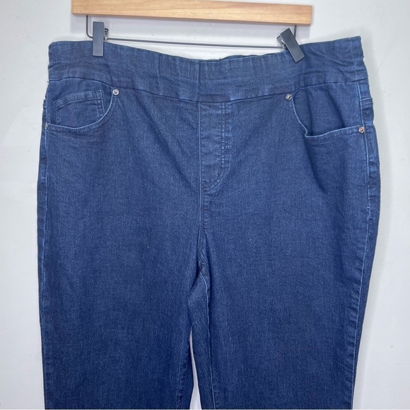 PENNINGTON’S Savvy Fit, Straight-Leg Dark Jeans - In Every Story - Picture 5 of 11